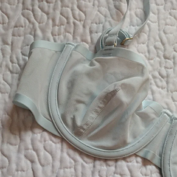 CUUP Elegant Light Blue Underwire Bra Size 34C - Picture 3 of 9